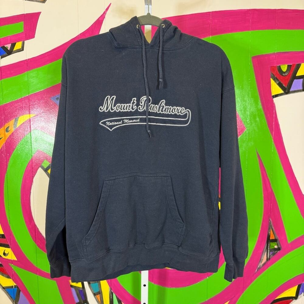 Mount Rushmore National Park Hoodie. Size Large. Good used condition!